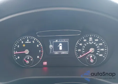 2017 Kia Sorento 2.4L Lx z USA, uszkodzony, nr VIN 5XYPG4A33HG254544